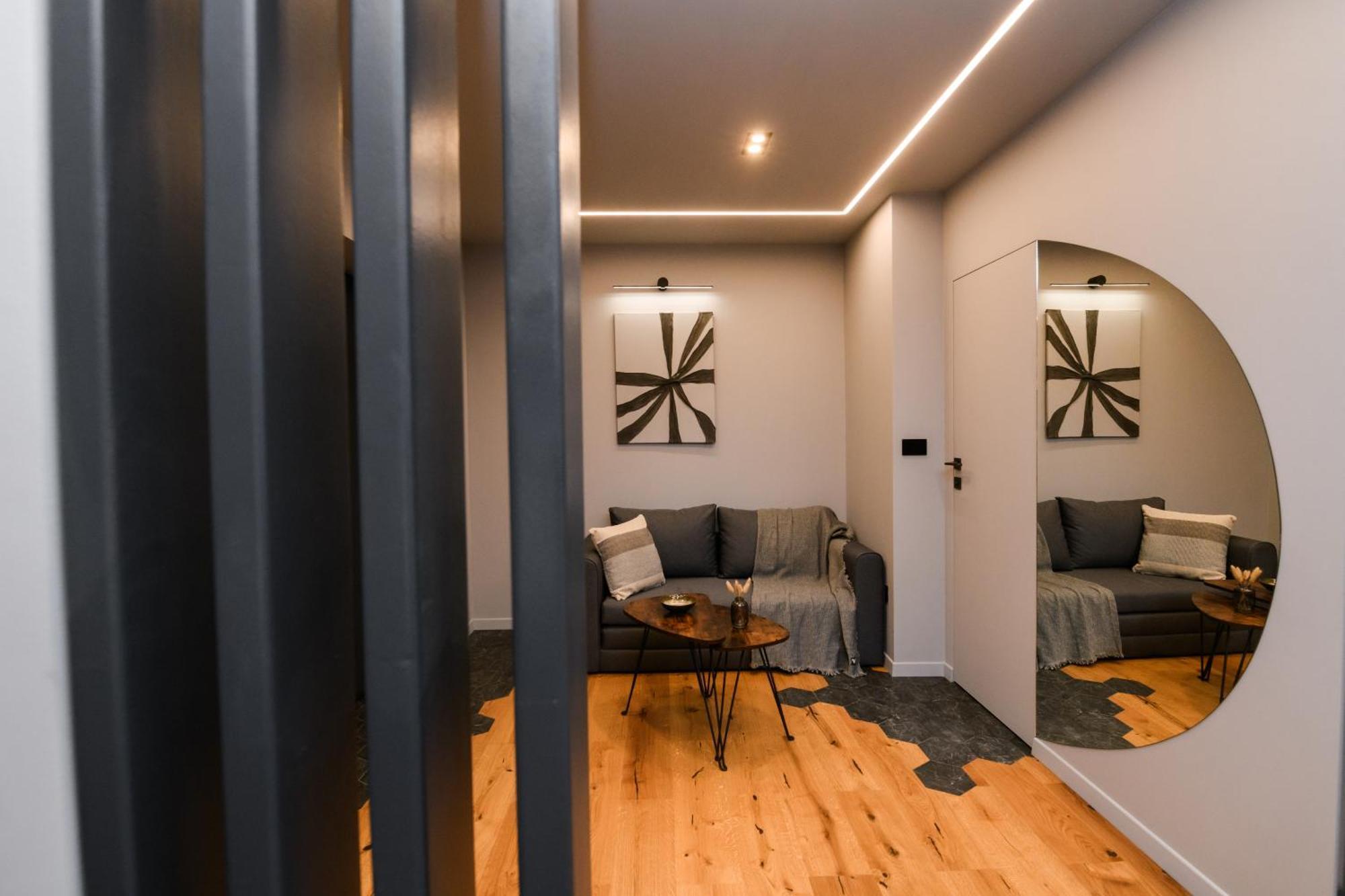 Pnt Apartment