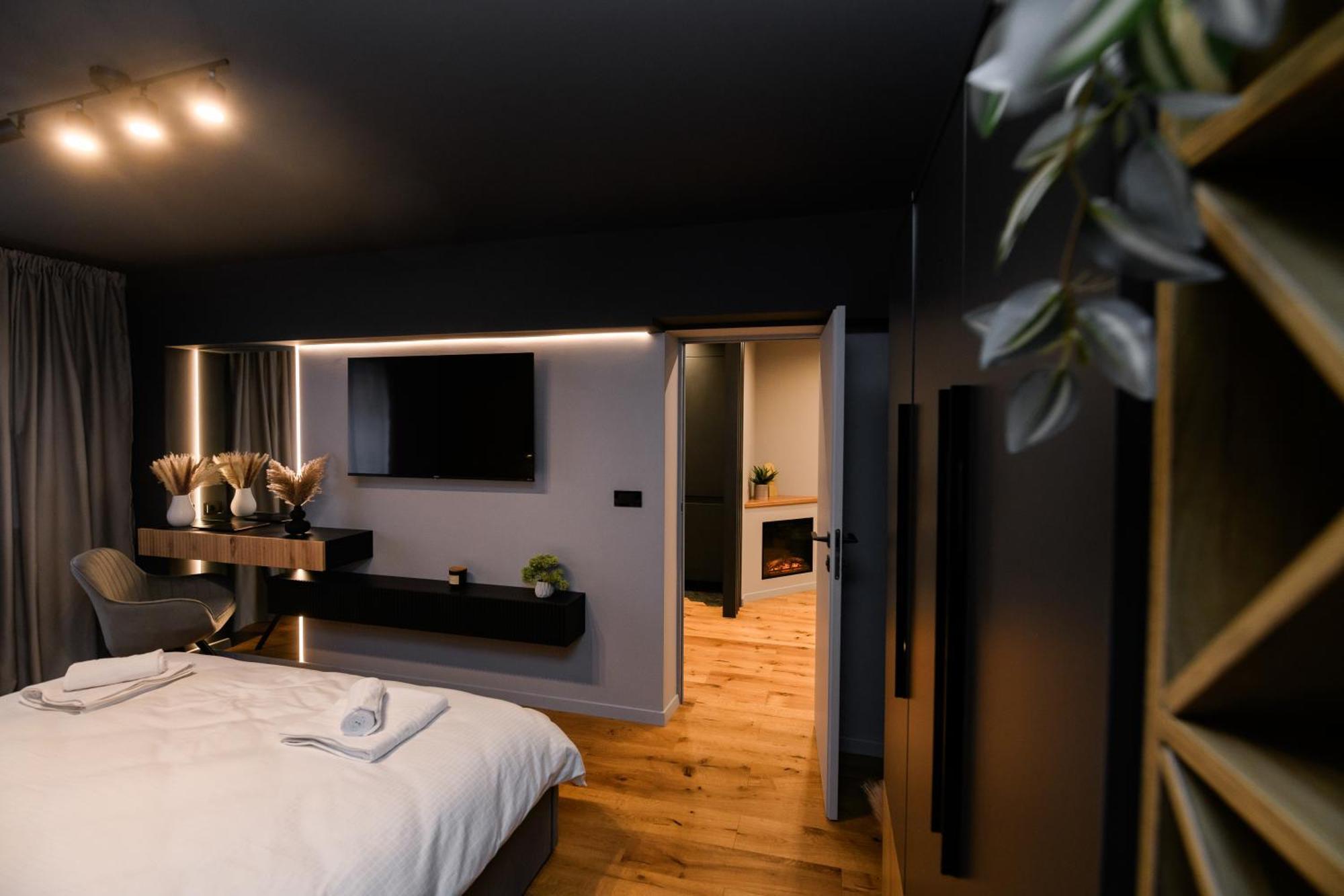 Pnt Apartment *